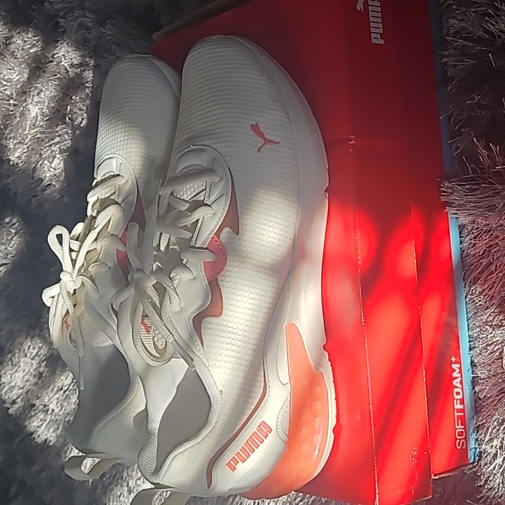 Puma Sneakers - Picture 4 of 5